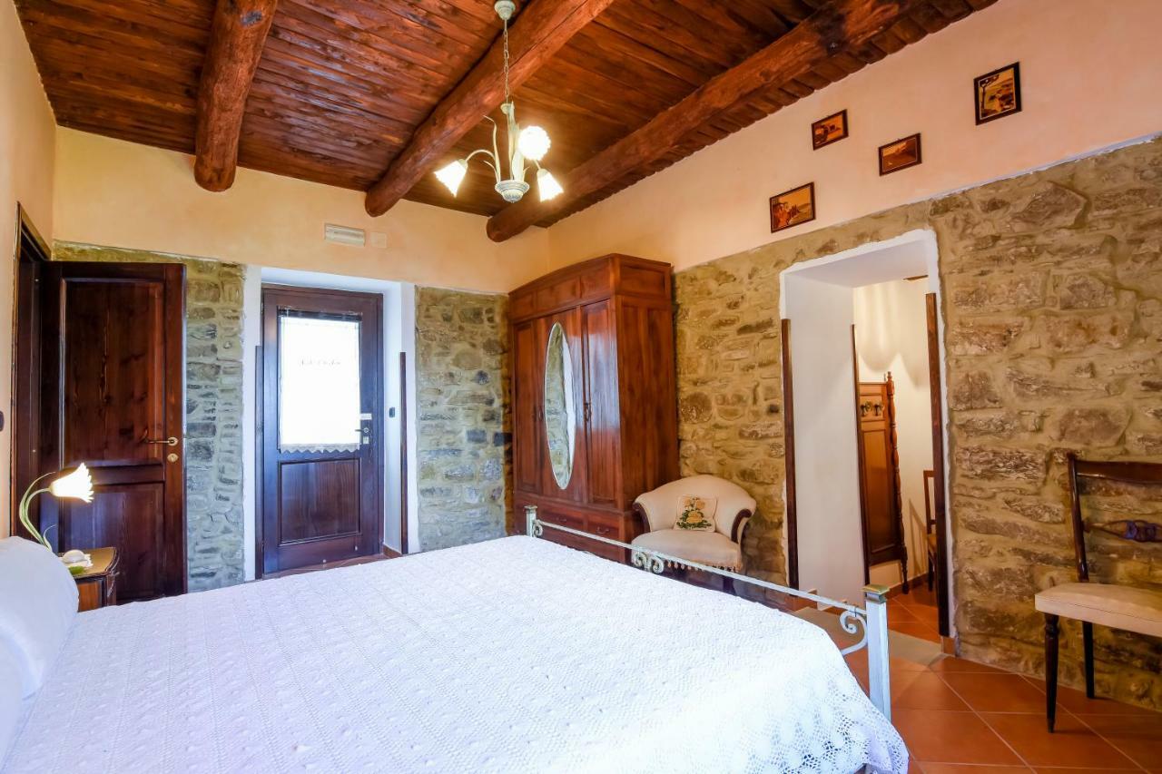 Casale San Martino Acomodação com café da manhã Laureana Cilento Exterior foto